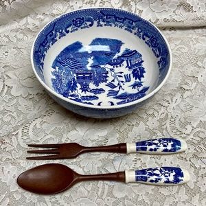 Vintage, 3pc Round Blue WillowSalad -Pasta Bowl w/ Spoon an Fork